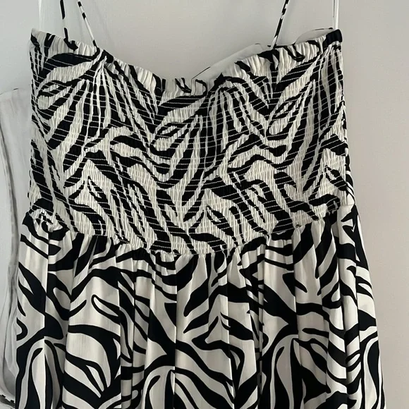 La Ligne Sofia dress in zebra print size medium - Picture 8 of 12
